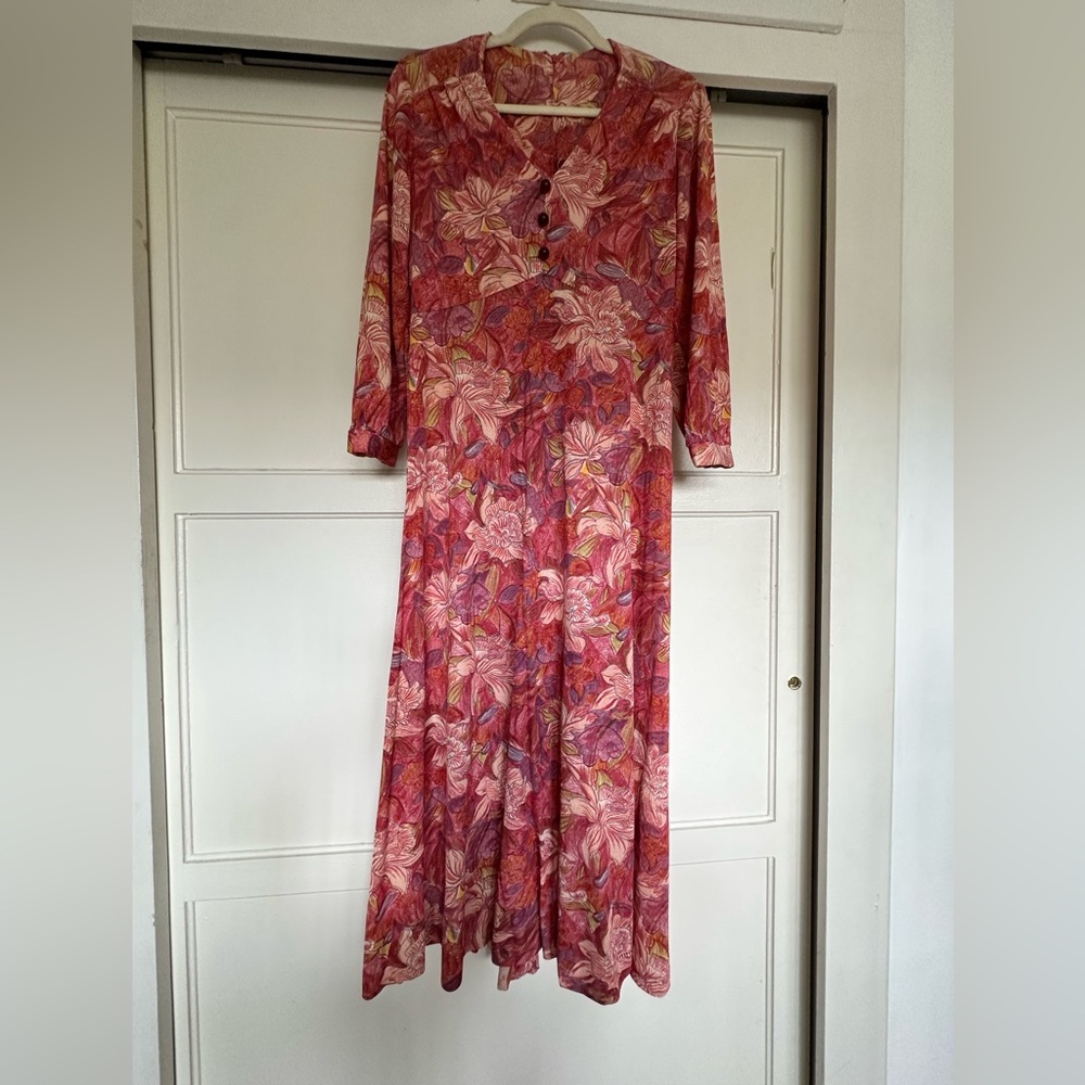 💐 VINTAGE 70’s Handmade Floral Maxi Dress - Picture 2 of 6
